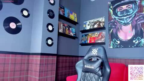 Charlotte online show from 09/21/25, 01:07