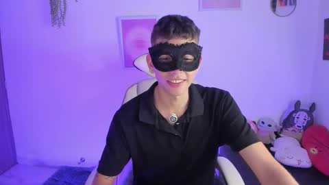 Snapshot of jasson___ chatting on 01/12/26, 01:11 jasson___ online show from 01/12/26, 01:11