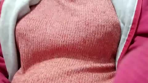 Snapshot of jasspreettt chatting on 01/03/25, 02:43 jasspreettt online show from 01/03/25, 02:43