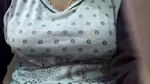 Snapshot of jasspreettt chatting on 11/18/25, 03:34 jasspreettt online show from 11/18/25, 03:34