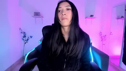 Jaulyn online show from 03/18/26, 01:58