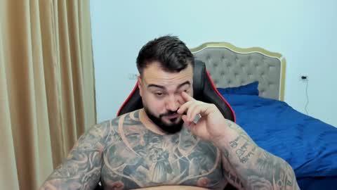  Javi  online show from 12/16/24, 08:26