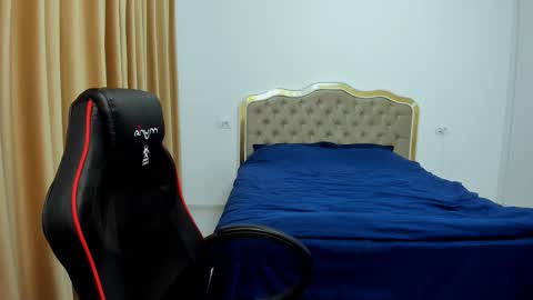  Javi  online show from 09/21/25, 07:59