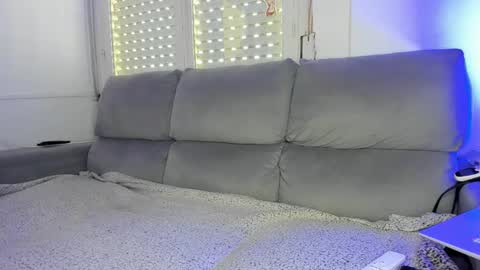 Javier  online show from 12/17/25, 02:34