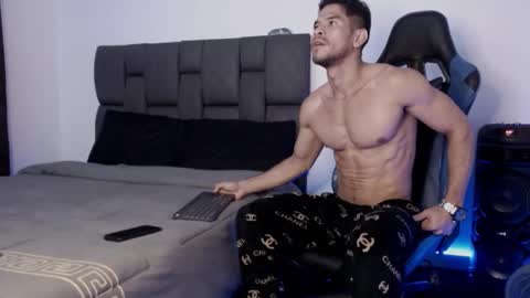 Javier online show from 02/11/25, 10:15