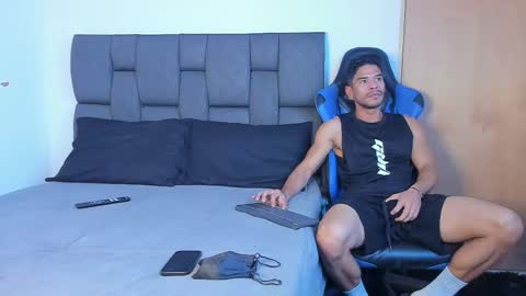 Javier online show from 02/23/25, 08:28