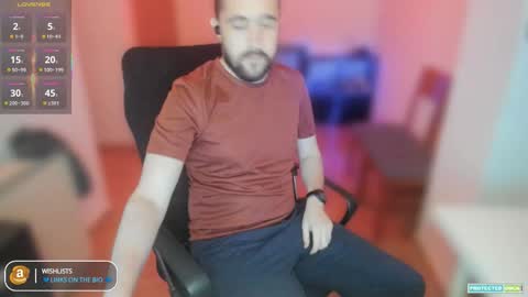 Snapshot of javierduro24 chatting on 09/28/25, 03:17 javierduro24 online show from 09/28/25, 03:17