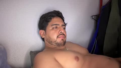 Snapshot of javiermichi chatting on 09/16/25, 05:19 javiermichi online show from 09/16/25, 05:19