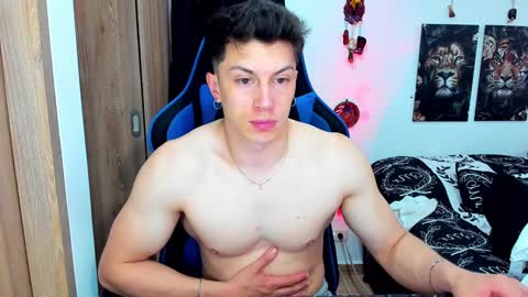 Snapshot of javiersexymann chatting on 01/23/25, 08:24 Javier online show from 01/23/25, 08:24