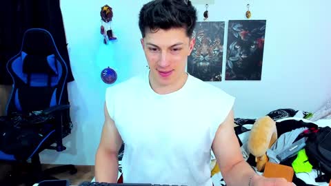 Snapshot of javiersexymann chatting on 01/27/25, 09:55 Javier online show from 01/27/25, 09:55