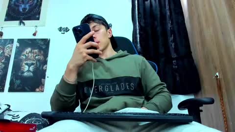 Snapshot of javiersexymann chatting on 03/06/25, 06:48 Javier online show from 03/06/25, 06:48