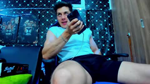 Snapshot of javiersexymann chatting on 09/09/25, 02:11 Javier online show from 09/09/25, 02:11