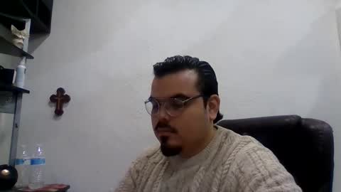 Snapshot of javirmxxs chatting on 02/24/26, 06:28 Javi online show from 02/24/26, 06:28