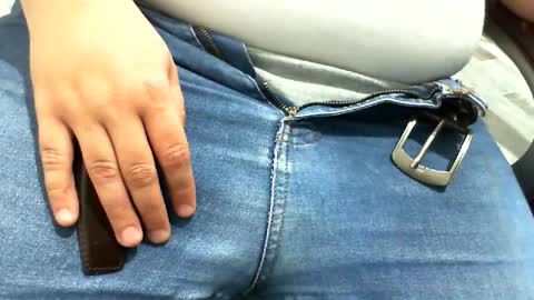 Snapshot of javirmxxs chatting on 02/27/26, 06:30 Javi online show from 02/27/26, 06:30