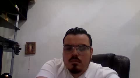 Snapshot of javirmxxs chatting on 04/10/26, 06:12 Javi online show from 04/10/26, 06:12