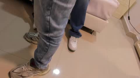 jax black online show from 11/08/25, 07:01