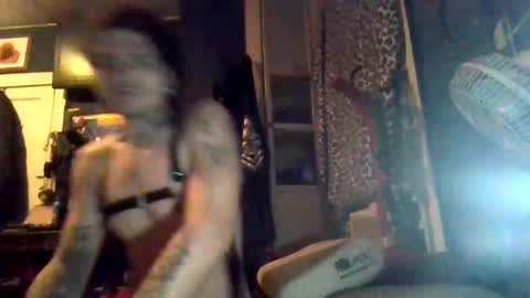 Snapshot of jax_skyfallin chatting on 12/02/24, 11:12 jaxxx666 online show from 12/02/24, 11:12