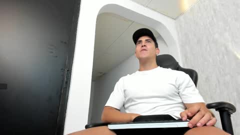 jaxon_steel01 online show from 03/01/25, 05:09