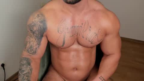 JaxonHunk online show from 02/04/25, 06:36