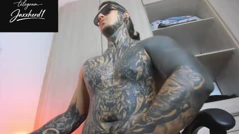 Snapshot of jaxxon22cm chatting on 02/04/26, 06:14 Michael independient model online show from 02/04/26, 06:14