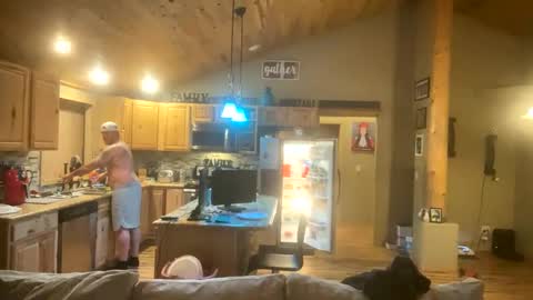 Snapshot of jay_banks0420 chatting on 02/19/25, 03:39 jay_banks0420 online show from 02/19/25, 03:39