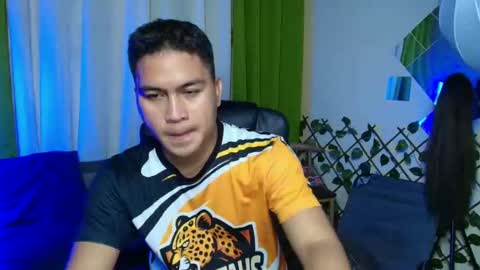 Snapshot of jay_hotcummer chatting on 04/01/26, 11:33 JL online show from 04/01/26, 11:33