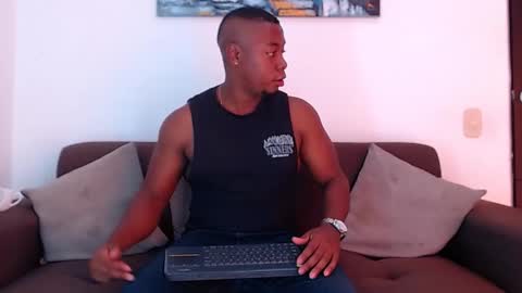 Snapshot of jay_smit chatting on 12/28/24, 06:08 jay smit online show from 12/28/24, 06:08