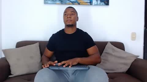 Snapshot of jay_smit chatting on 01/06/25, 10:58 jay smit online show from 01/06/25, 10:58