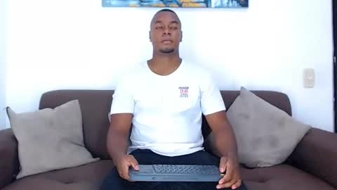 Snapshot of jay_smit chatting on 01/14/25, 02:40 jay smit online show from 01/14/25, 02:40