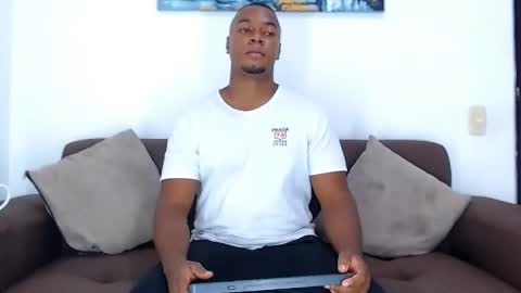 Snapshot of jay_smit chatting on 01/14/25, 09:24 jay smit online show from 01/14/25, 09:24