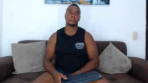 Snapshot of jay_smit chatting on 01/29/25, 03:44 jay smit online show from 01/29/25, 03:44