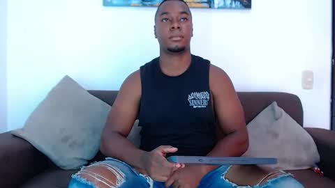 Snapshot of jay_smit chatting on 02/04/25, 07:44 jay smit online show from 02/04/25, 07:44