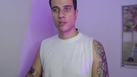 Snapshot of jayalvarrez_ chatting on 01/09/25, 08:55 Jay Alvarrez online show from 01/09/25, 08:55