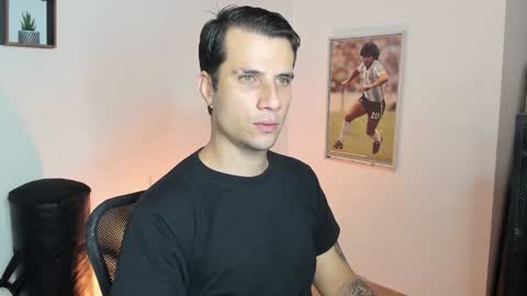 Snapshot of jayalvarrez_ chatting on 02/01/25, 04:11 Jay Alvarrez online show from 02/01/25, 04:11