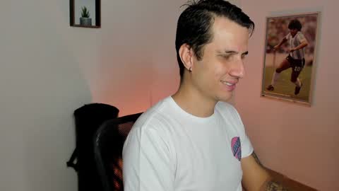 Snapshot of jayalvarrez_ chatting on 02/02/25, 08:41 Jay Alvarrez online show from 02/02/25, 08:41