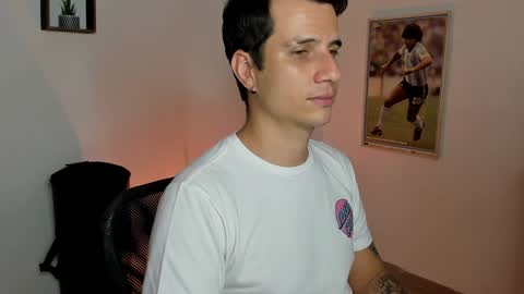 Snapshot of jayalvarrez_ chatting on 02/02/25, 11:42 Jay Alvarrez online show from 02/02/25, 11:42