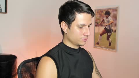 Snapshot of jayalvarrez_ chatting on 02/06/25, 10:10 Jay Alvarrez online show from 02/06/25, 10:10