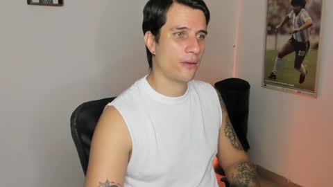 Snapshot of jayalvarrez_ chatting on 03/01/25, 10:42 Jay Alvarrez online show from 03/01/25, 10:42