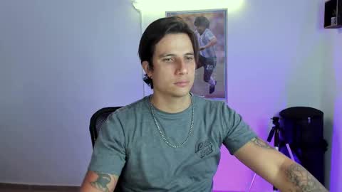 Snapshot of jayalvarrez_ chatting on 09/12/25, 11:04 Jay Alvarrez online show from 09/12/25, 11:04