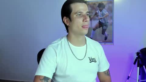 Snapshot of jayalvarrez_ chatting on 09/13/25, 11:26 Jay Alvarrez online show from 09/13/25, 11:26