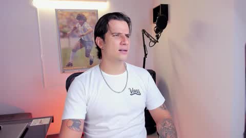 Snapshot of jayalvarrez_ chatting on 10/26/25, 08:04 Jay Alvarrez online show from 10/26/25, 08:04