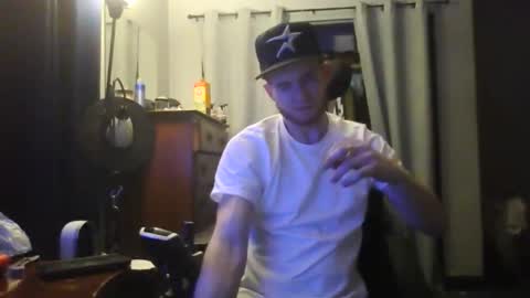 Snapshot of jaybrik92 chatting on 03/11/26, 01:44 Jlio Delgauto online show from 03/11/26, 01:44