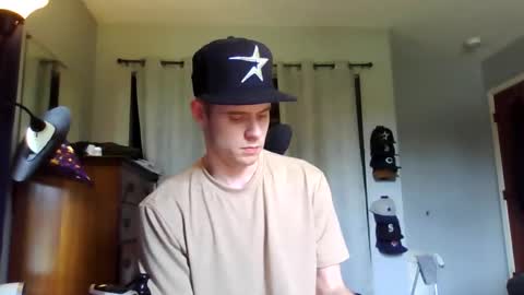 Snapshot of jaybrik92 chatting on 04/02/26, 06:16 Jlio Delgauto online show from 04/02/26, 06:16