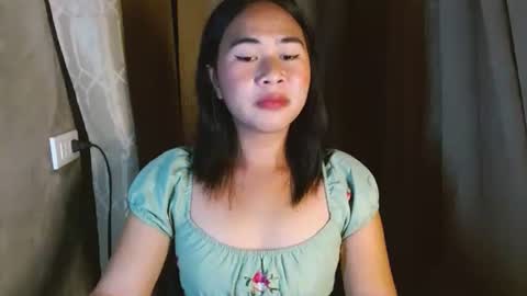 Snapshot of jayca20880 chatting on 12/19/25, 05:25 JAYCA online show from 12/19/25, 05:25