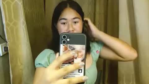 Snapshot of jayca20880 chatting on 12/20/25, 05:47 JAYCA online show from 12/20/25, 05:47