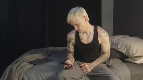 Snapshot of jaycex_69 chatting on 11/05/25, 11:05 THE HOUSE online show from 11/05/25, 11:05