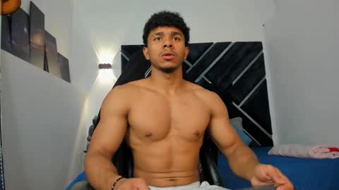 Snapshot of jaydenvance chatting on 09/16/25, 01:17 JAYDEN online show from 09/16/25, 01:17