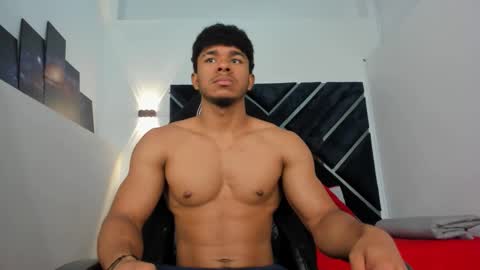 Snapshot of jaydenvance chatting on 10/06/25, 12:35 JAYDEN online show from 10/06/25, 12:35