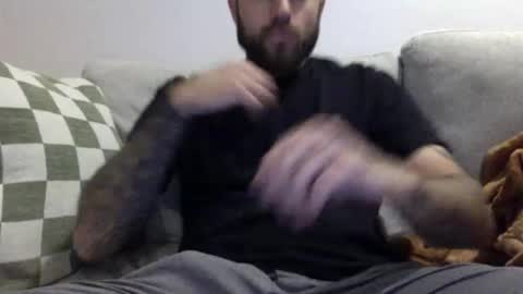 Snapshot of jayg333 chatting on 10/14/25, 11:38 jayg333 online show from 10/14/25, 11:38