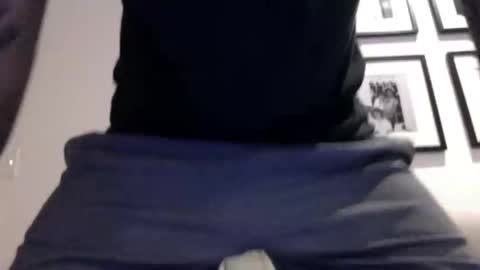 Snapshot of jayg333 chatting on 10/16/25, 01:50 jayg333 online show from 10/16/25, 01:50